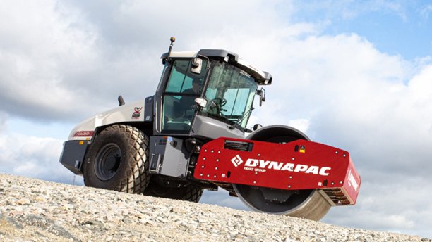 SMT and Dynapac team up to support road construction excellence in Great Britain