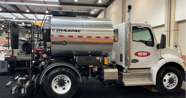 Dynapac Introduces the DT1000 and DT2000 Distributor Trucks 
